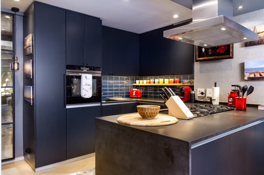 To Let 1 Bedroom Property for Rent in Green Point Western Cape